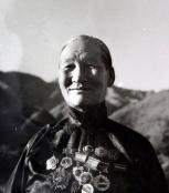 戎冠秀