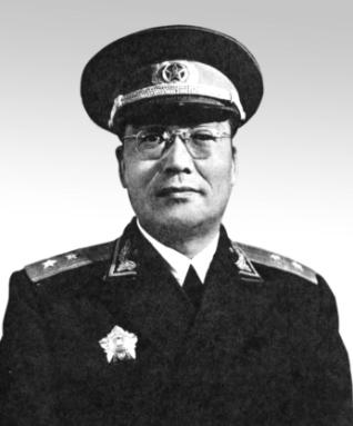 韩练成