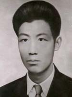 黄静源