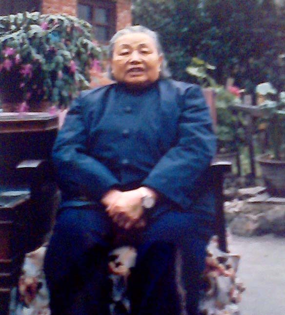 安玉冰