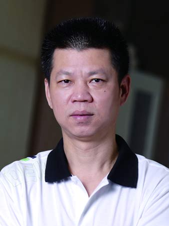 丁明亮