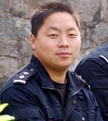 左成亮