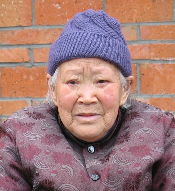 慈爱外祖母陈玉英大人