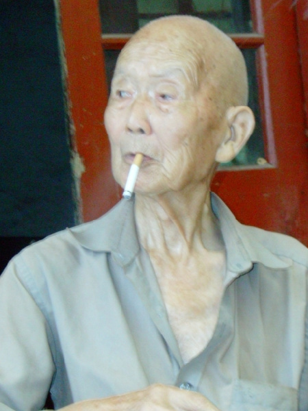 范友德