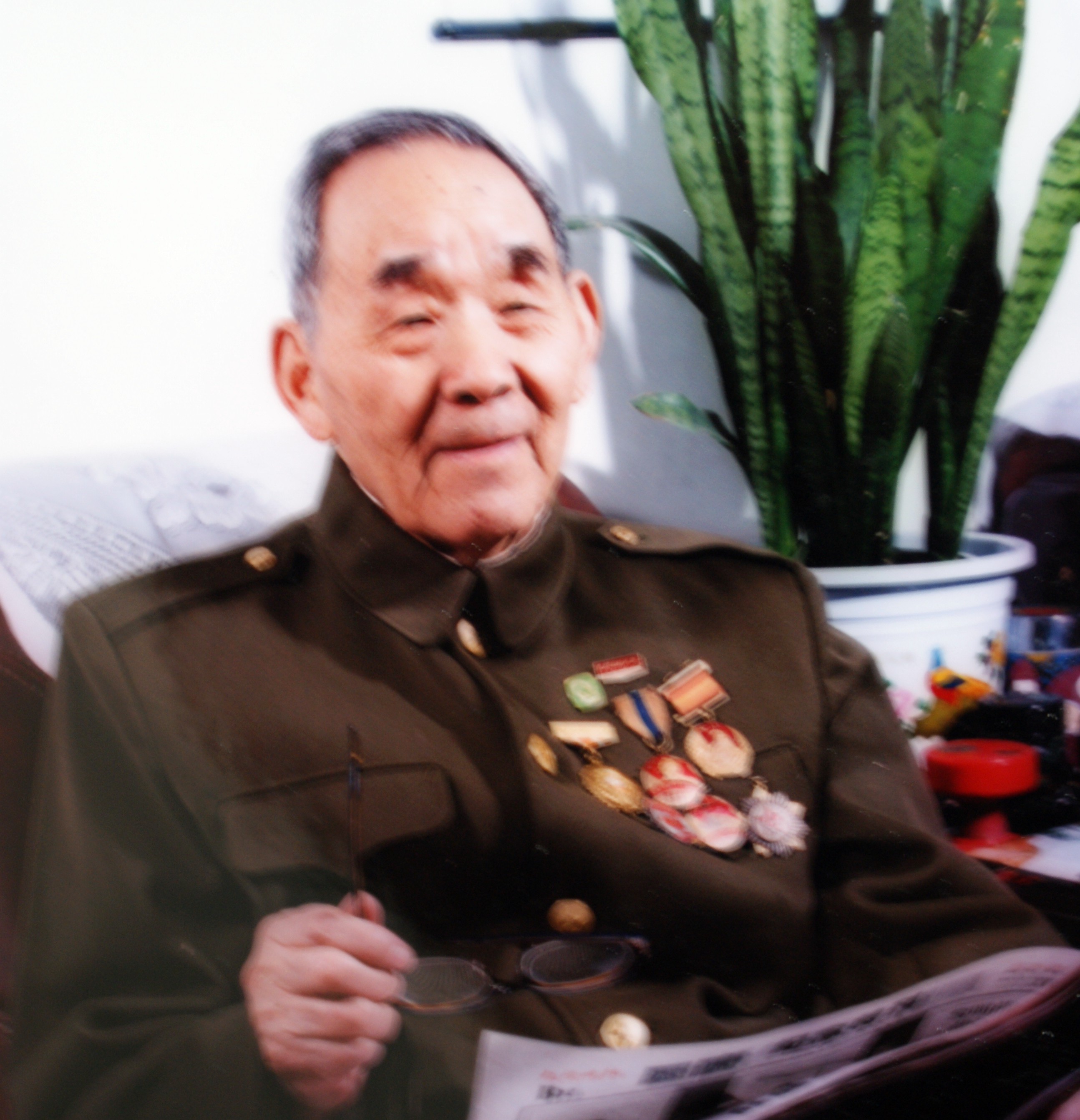 张裕龙