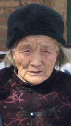 李秀英