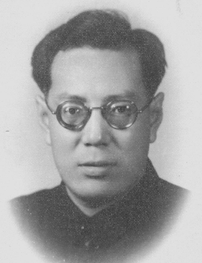 李世佩