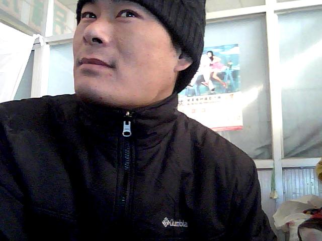 褚衍良