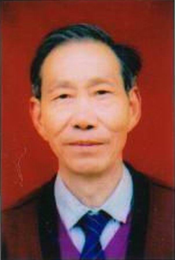 李文龙