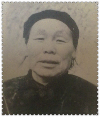 尊敬的母亲大人