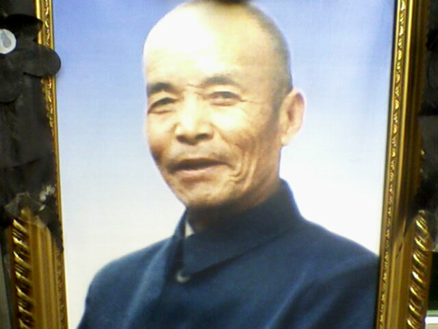 严父阴德才