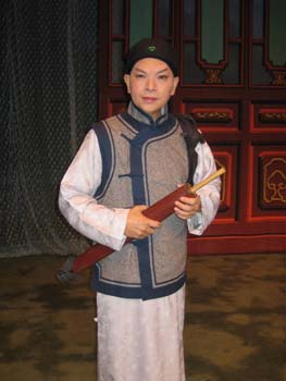 梁汉威