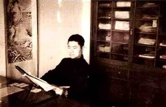 b3106ec2354a433d9a97fb9da2fff2a2.jpg b3106ec2354a433d9a97fb9da2fff2a2.jpg